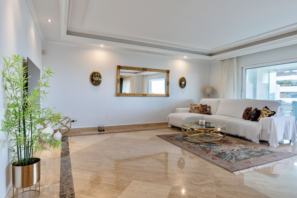 Penthouse te koop in Puerto Banús | 3 slaapkamers H5254951