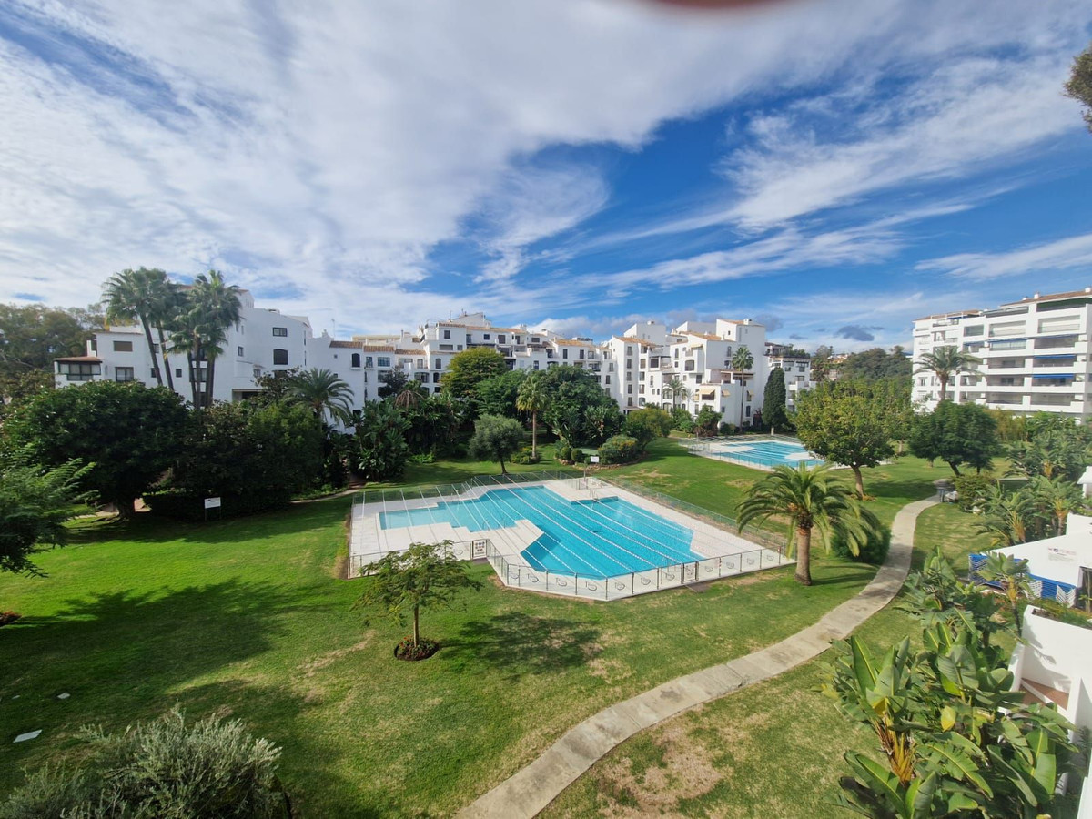 Appartement te koop in Puerto Banús | 2 slaapkamers H5256337