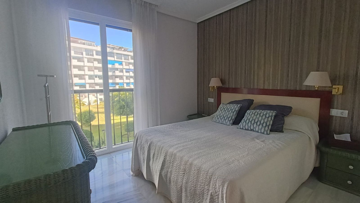 Appartement te koop in Puerto Banús | 2 slaapkamers H5256337
