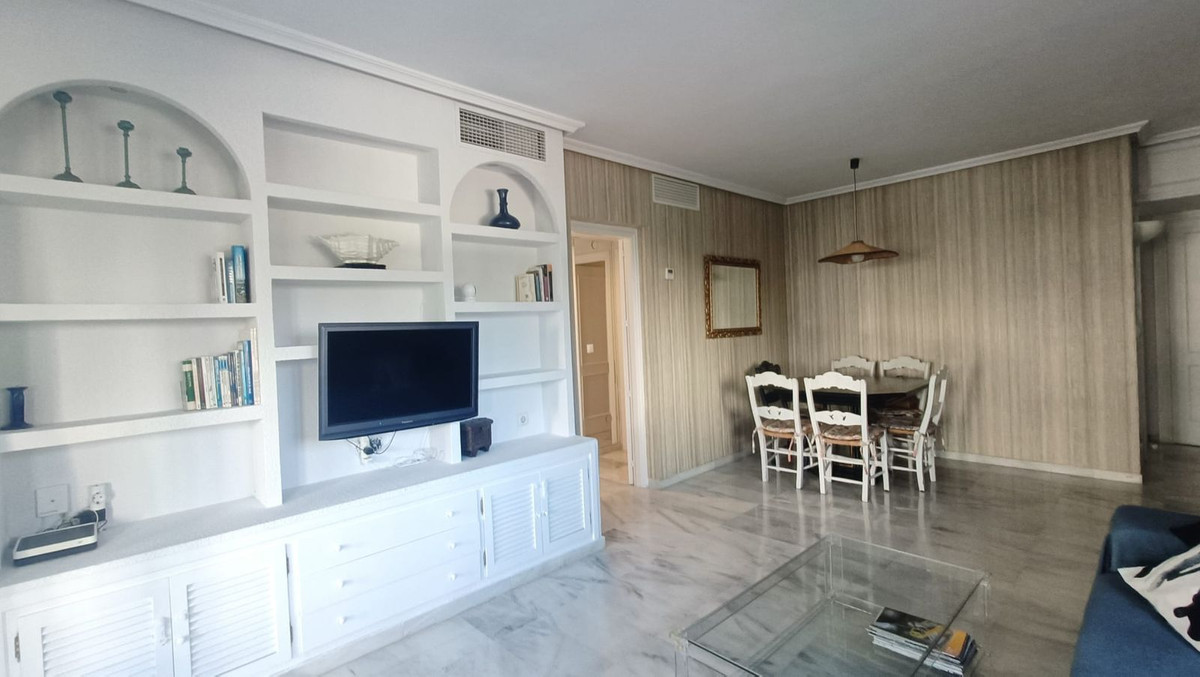 Appartement te koop in Puerto Banús | 2 slaapkamers H5256337