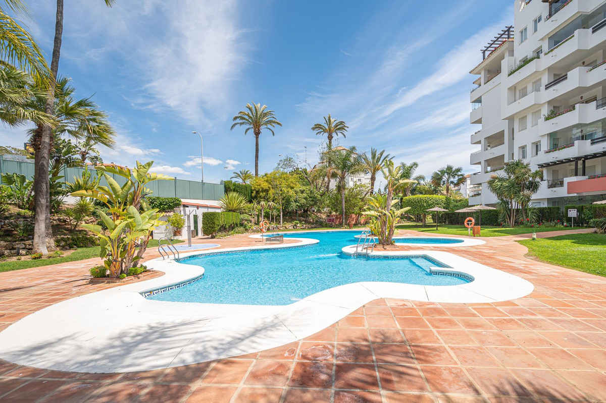 Appartement te koop in Puerto Banús | 2 slaapkamers H5286469