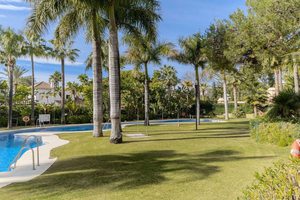 Appartement te koop in Puerto Banús | 2 slaapkamers H5288698