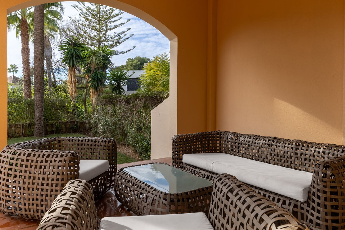 Appartement te koop in Puerto Banús | 2 slaapkamers H5288698