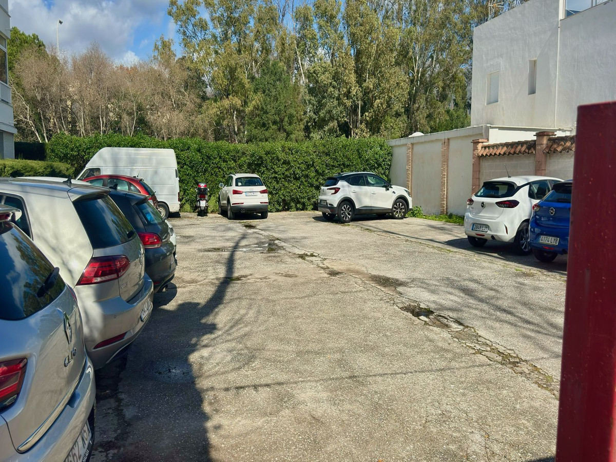 Appartement te koop in Puerto Banús | 2 slaapkamers H5306488