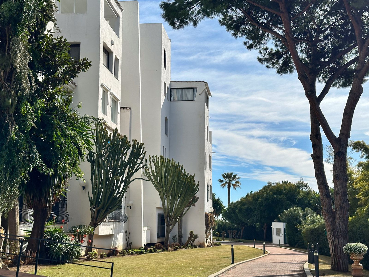 Appartement te koop in Puerto Banús | 2 slaapkamers H5307889
