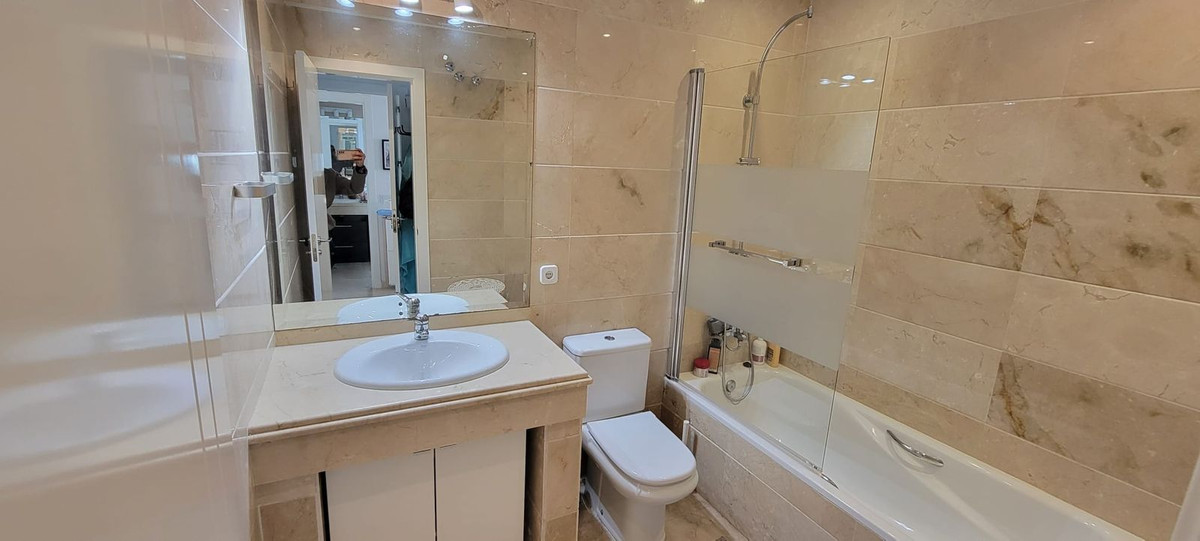 Appartement te koop in Puerto Banús | 2 slaapkamers H5308555