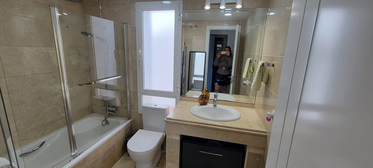 Appartement te koop in Puerto Banús | 2 slaapkamers H5308555