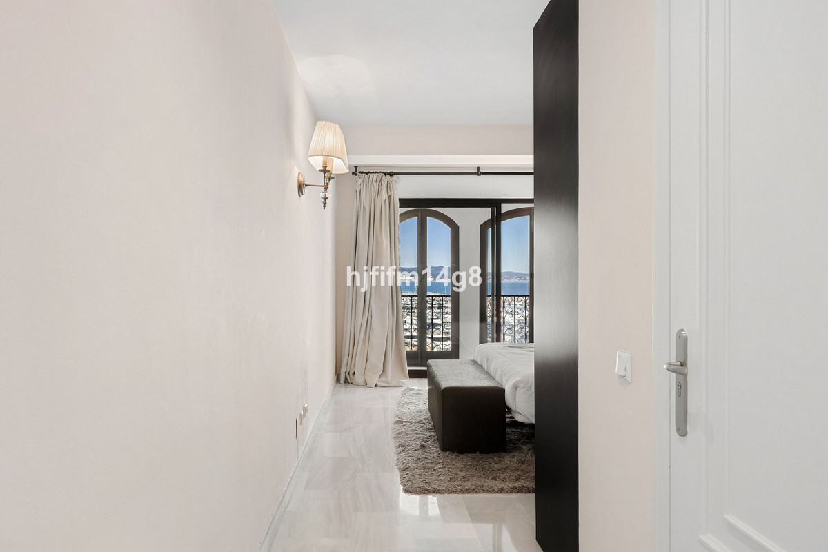 Appartement te koop in Puerto Banús | 2 slaapkamers H5310157