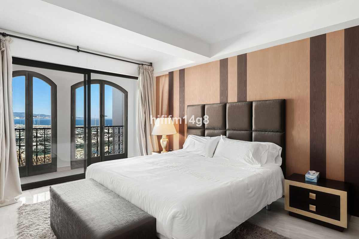 Appartement te koop in Puerto Banús | 2 slaapkamers H5310157