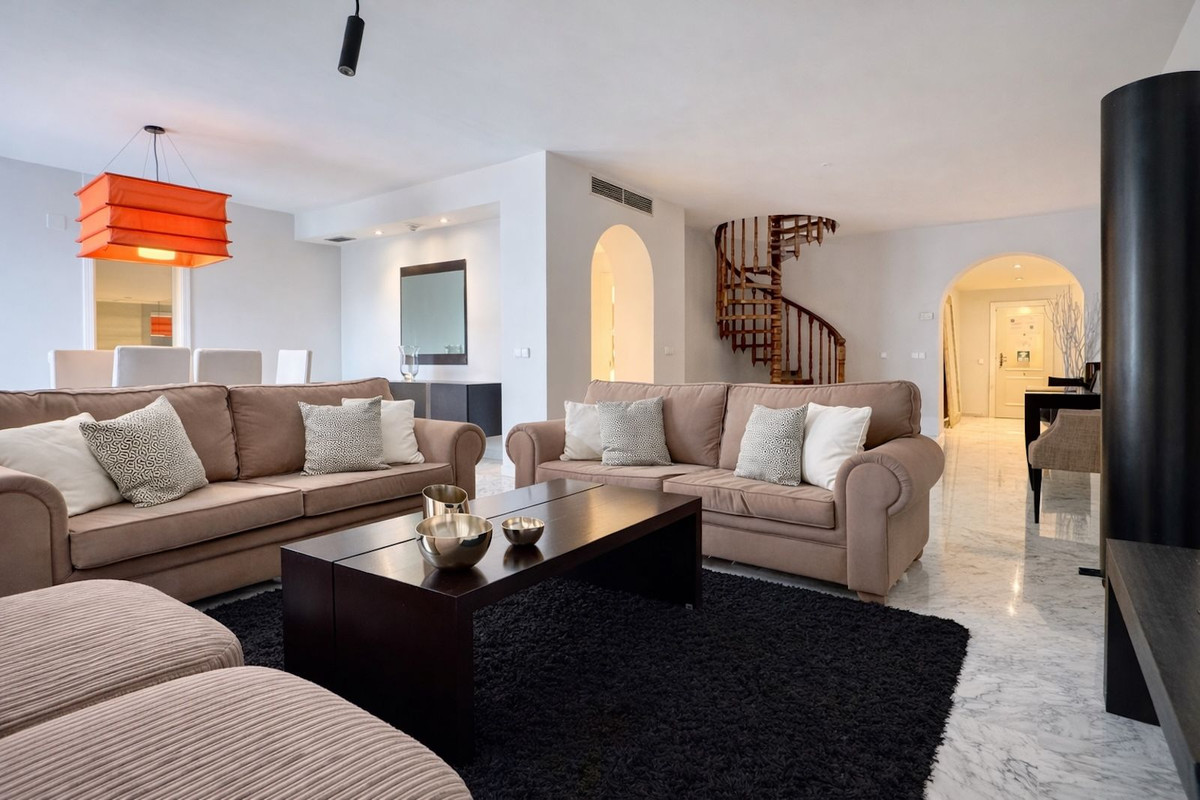 Appartement te koop in Puerto Banús | 3 slaapkamers H5321182