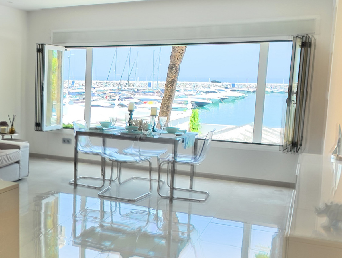 Appartement te koop in Puerto Banús | 2 slaapkamers H5322832