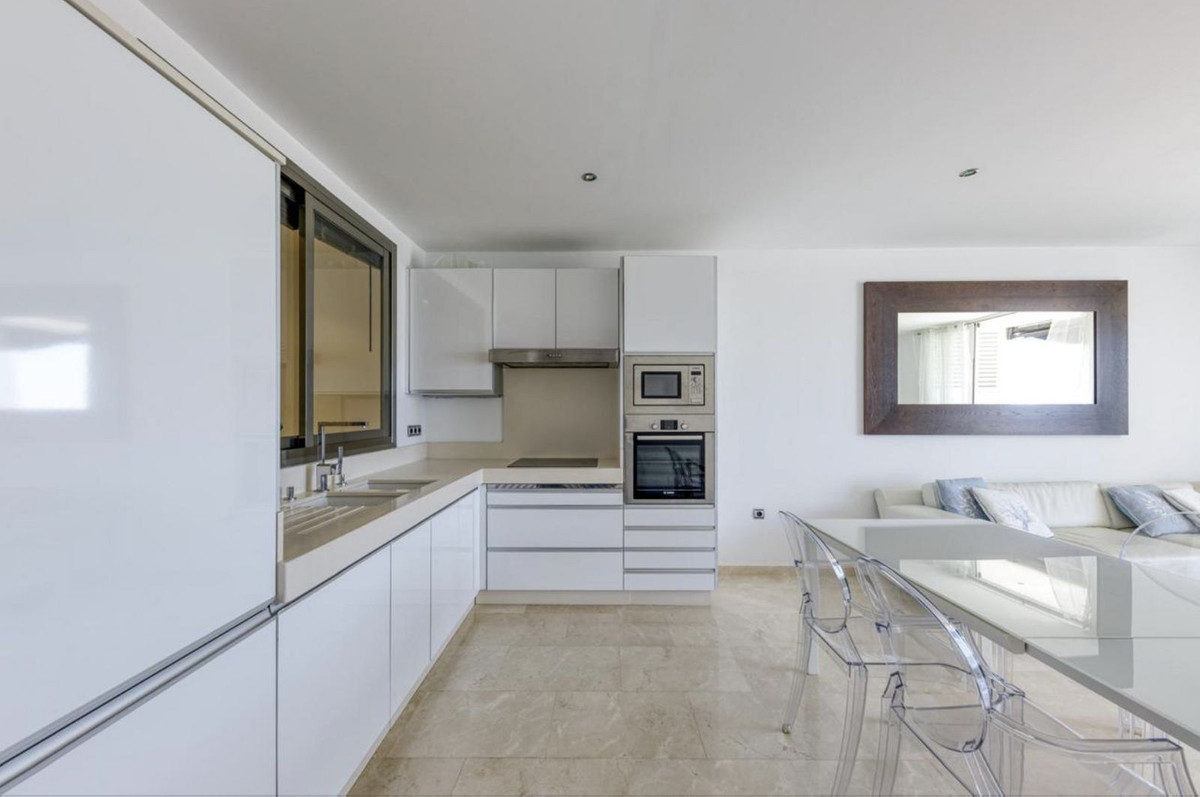 Appartement te koop in Puerto Banús | 2 slaapkamers H5324467