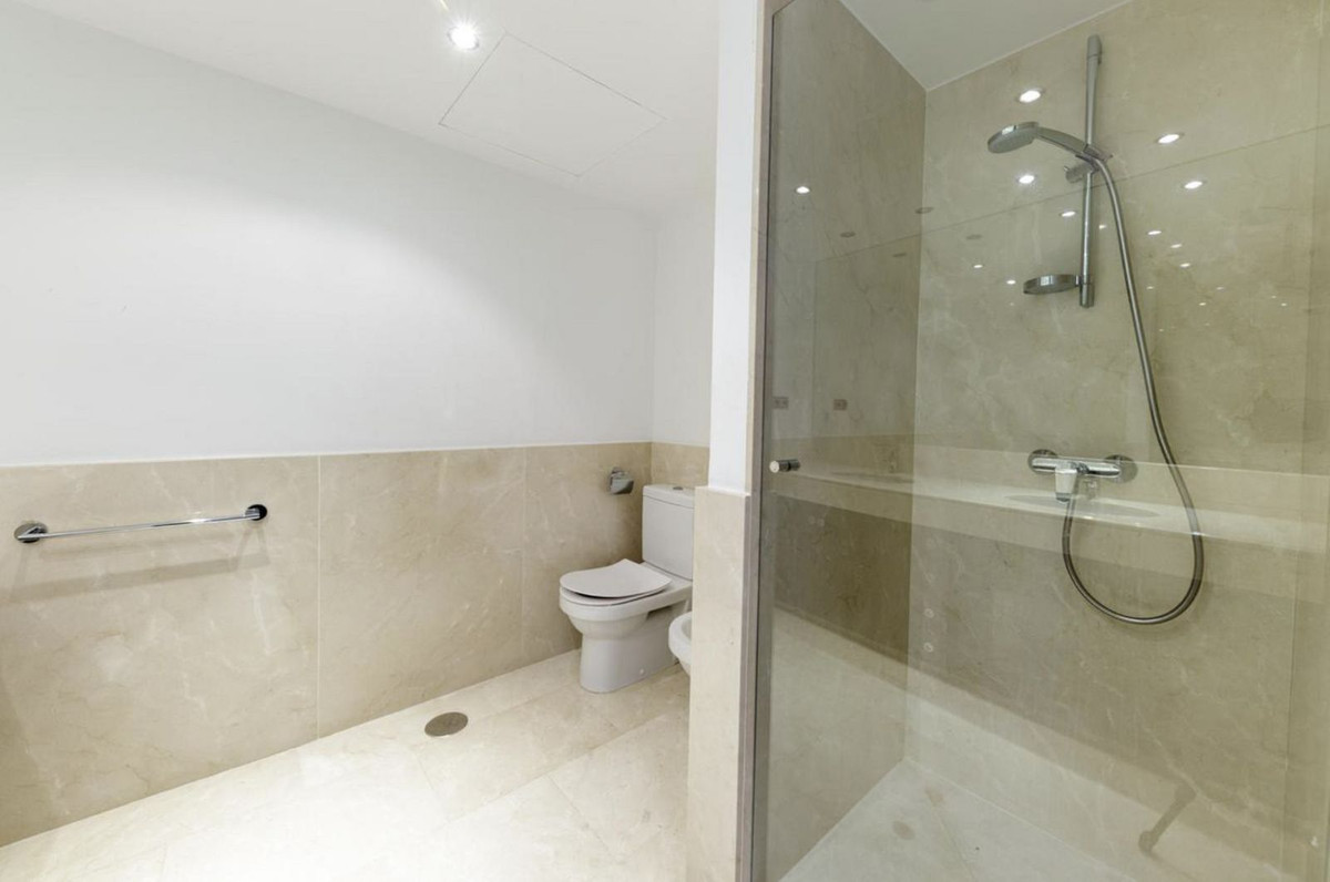 Appartement te koop in Puerto Banús | 2 slaapkamers H5324467