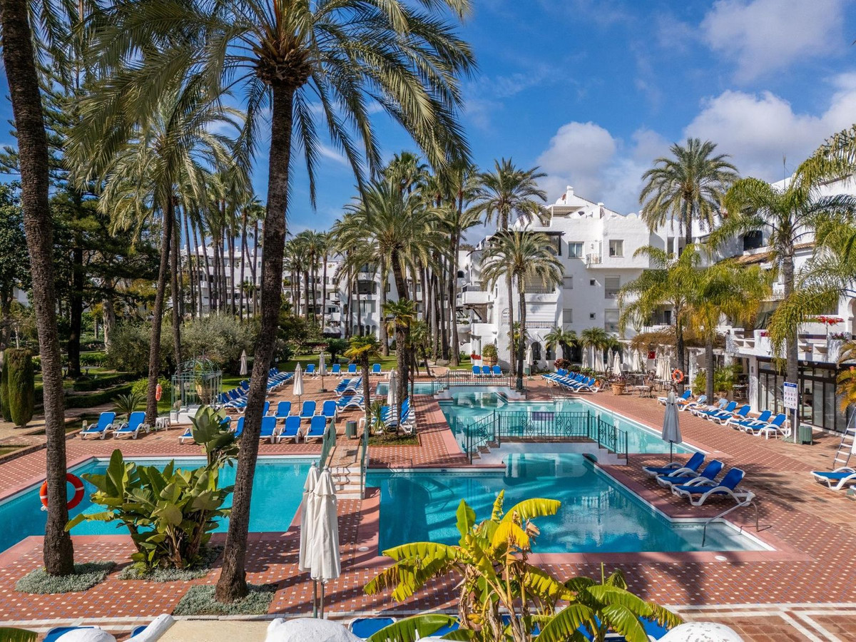 Appartement te koop in Puerto Banús | 2 slaapkamers H5329606