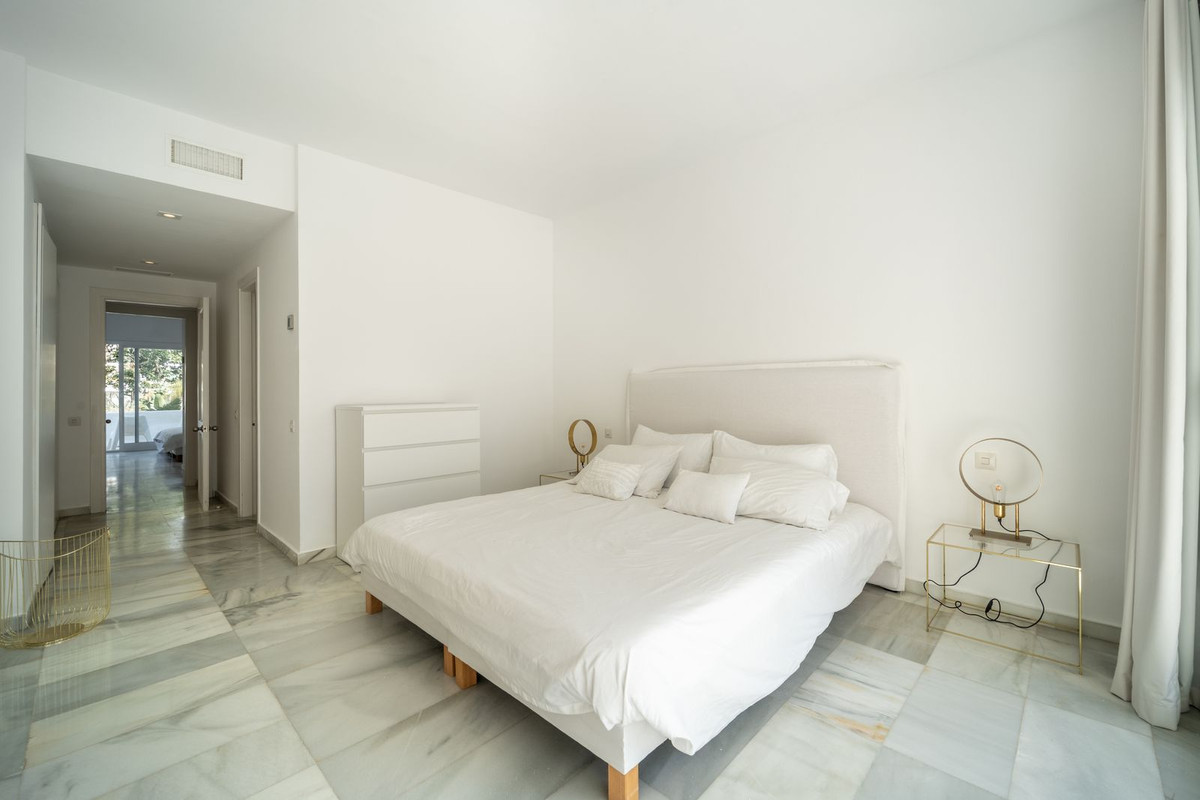 Appartement te koop in Puerto Banús | 2 slaapkamers H5329606