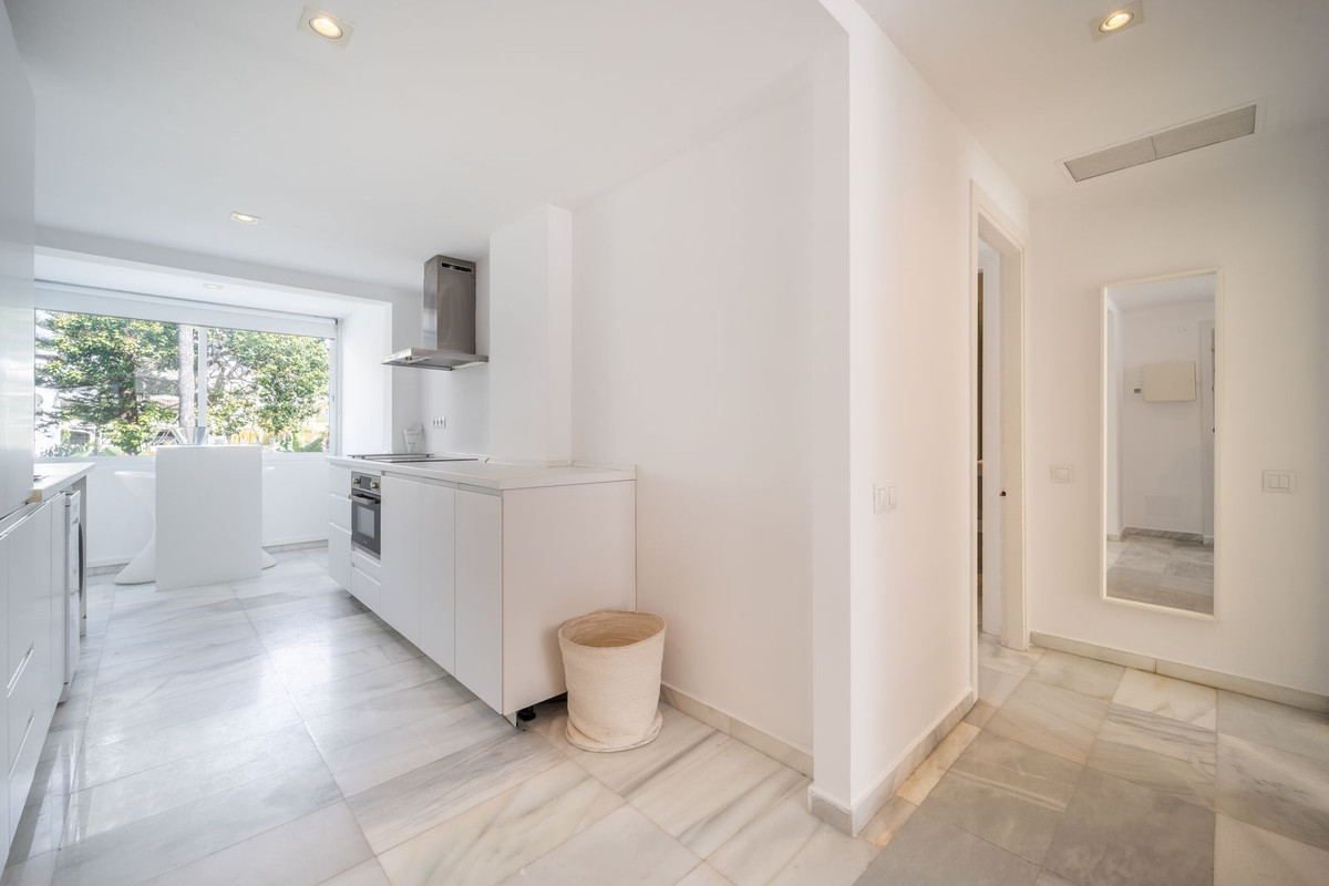 Appartement te koop in Puerto Banús | 2 slaapkamers H5329606