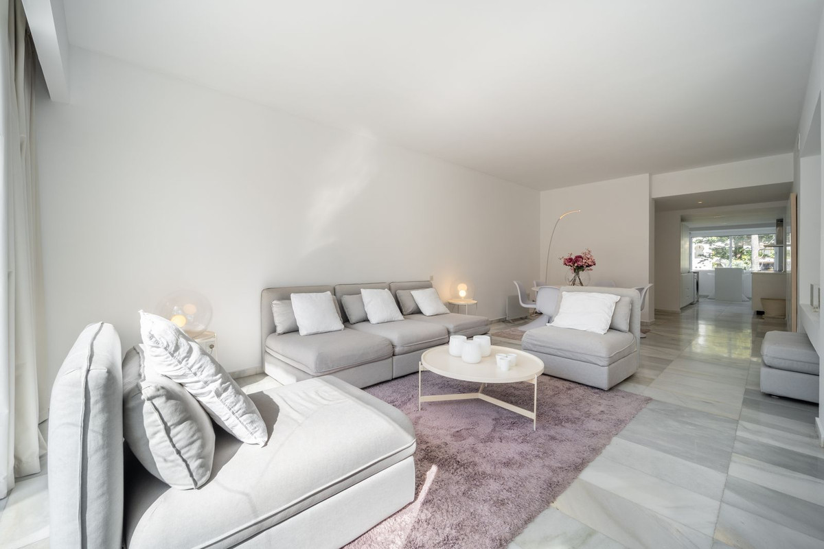 Appartement te koop in Puerto Banús | 2 slaapkamers H5329606