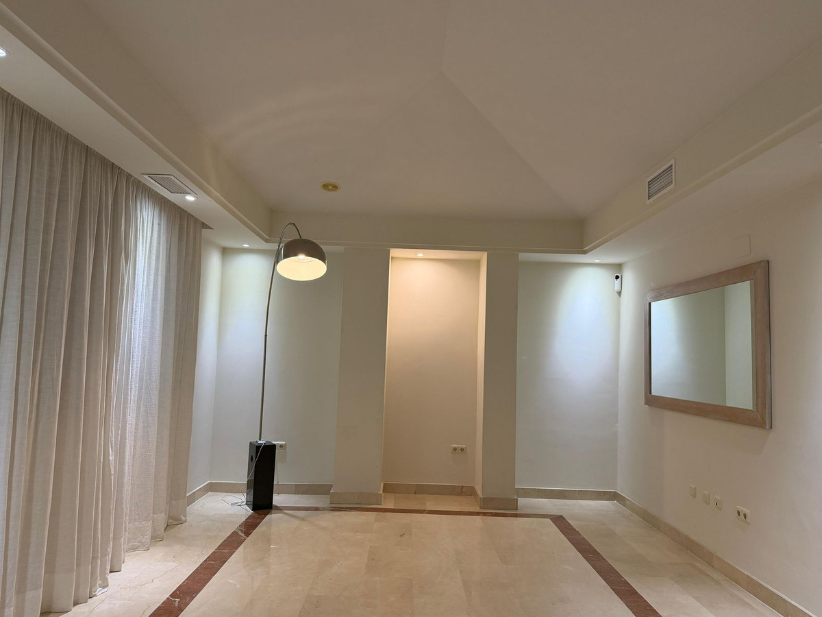 Appartement te koop in Puerto Banús | 4 slaapkamers H5336557