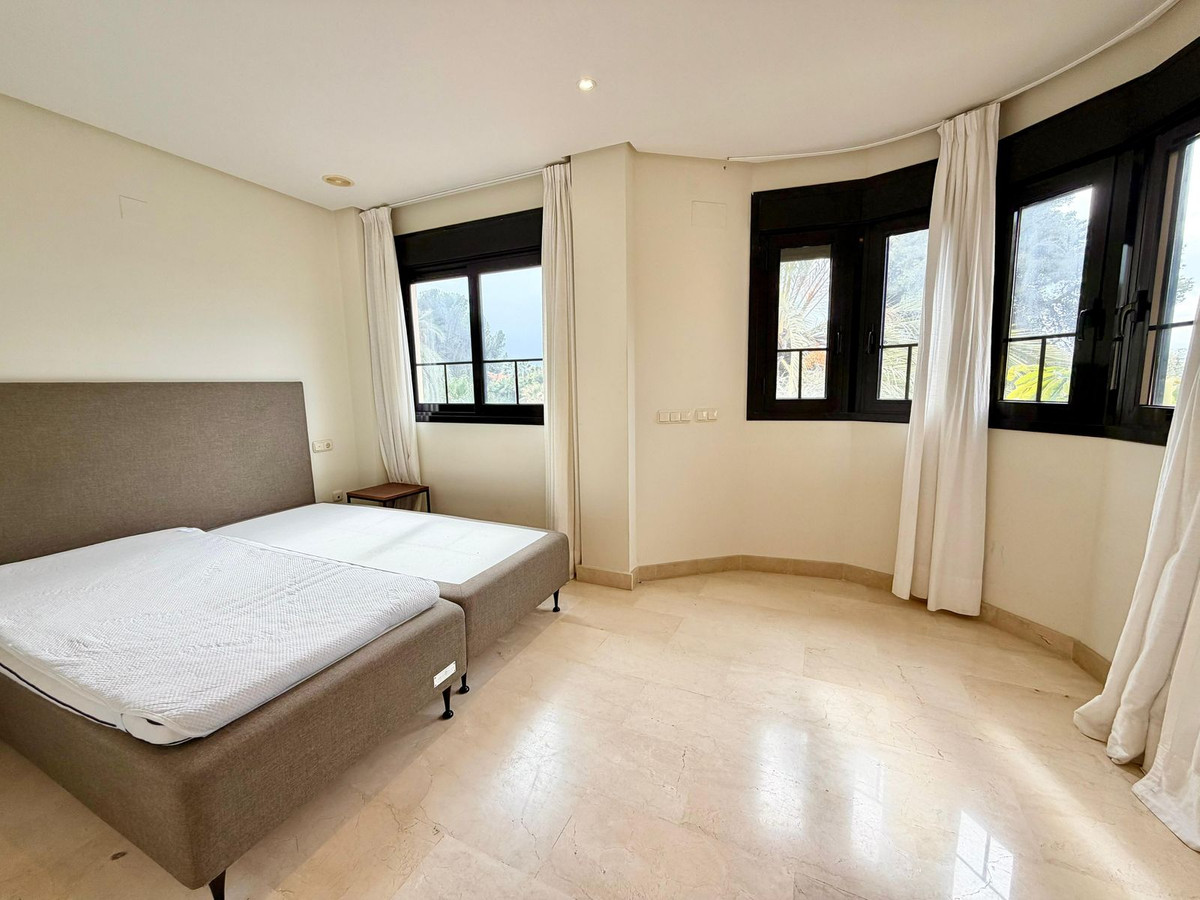 Appartement te koop in Puerto Banús | 4 slaapkamers H5336557