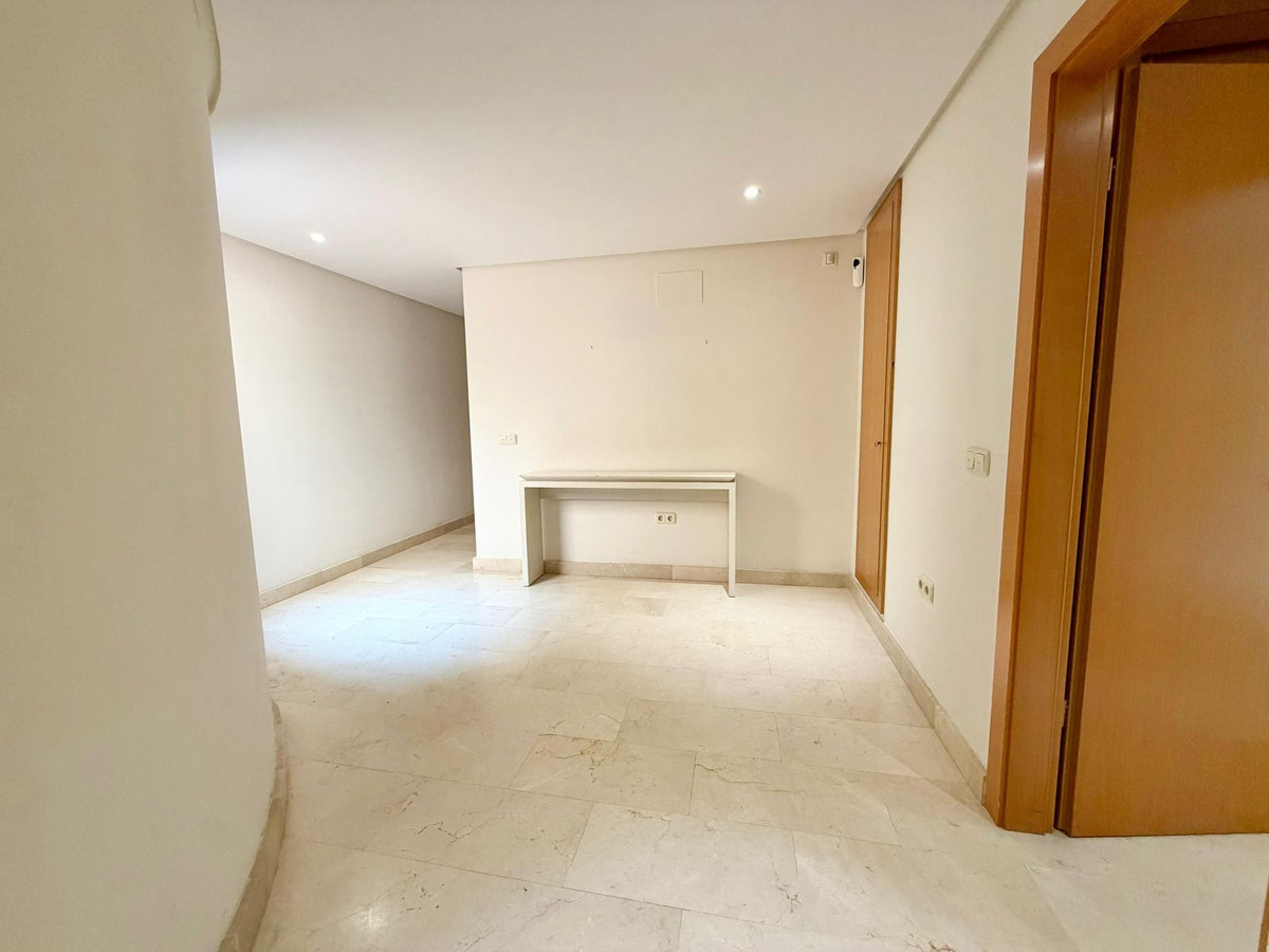 Appartement te koop in Puerto Banús | 4 slaapkamers H5336557