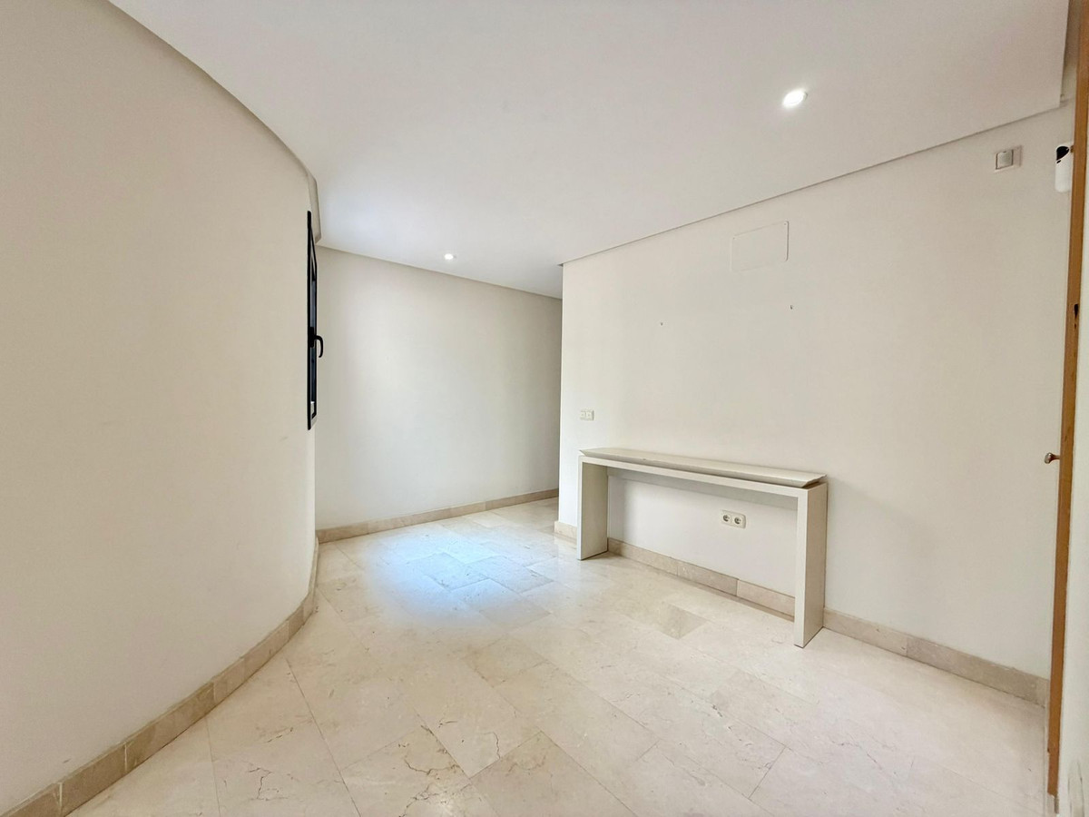 Appartement te koop in Puerto Banús | 4 slaapkamers H5336557