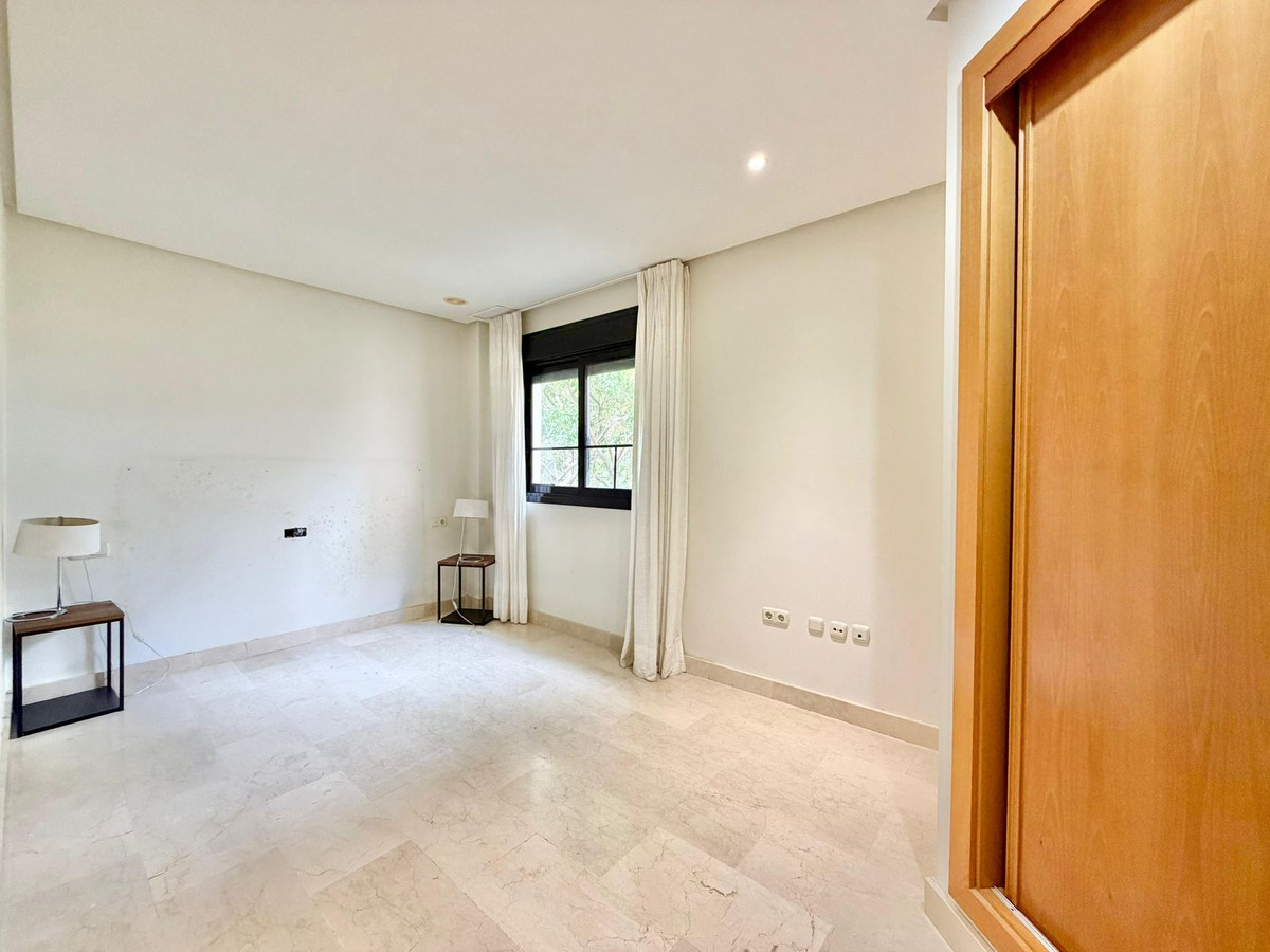 Appartement te koop in Puerto Banús | 4 slaapkamers H5336557