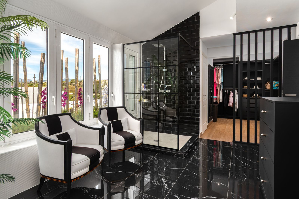 Appartement te koop in Puerto Banús | 4 slaapkamers H5350234