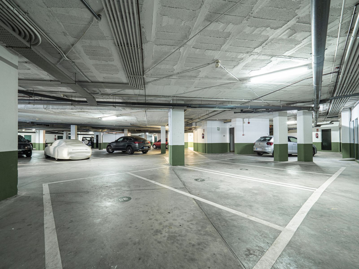 Appartement te koop in Puerto Banús | 2 slaapkamers H5350438