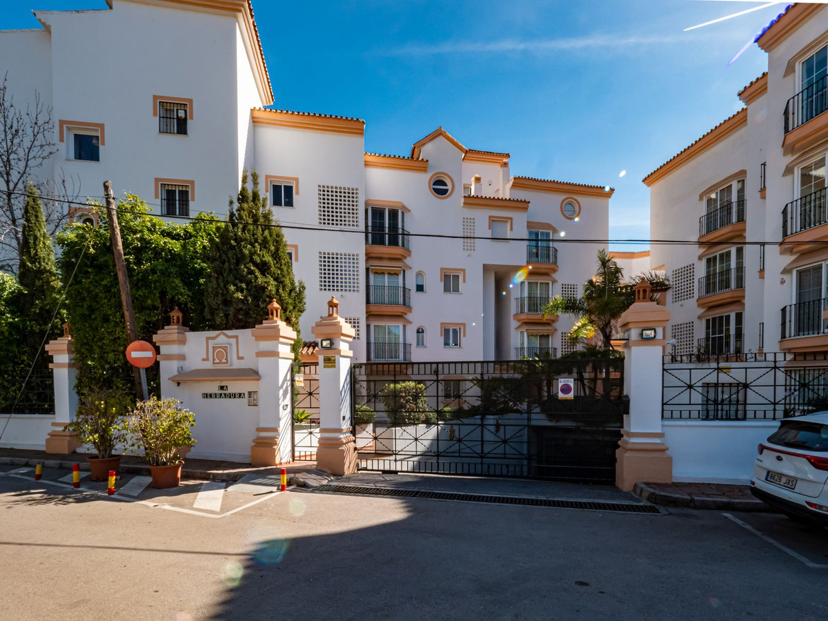 Appartement te koop in Puerto Banús | 2 slaapkamers H5350438