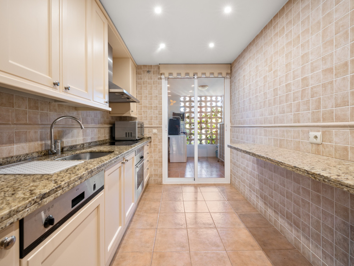 Appartement te koop in Puerto Banús | 2 slaapkamers H5354641