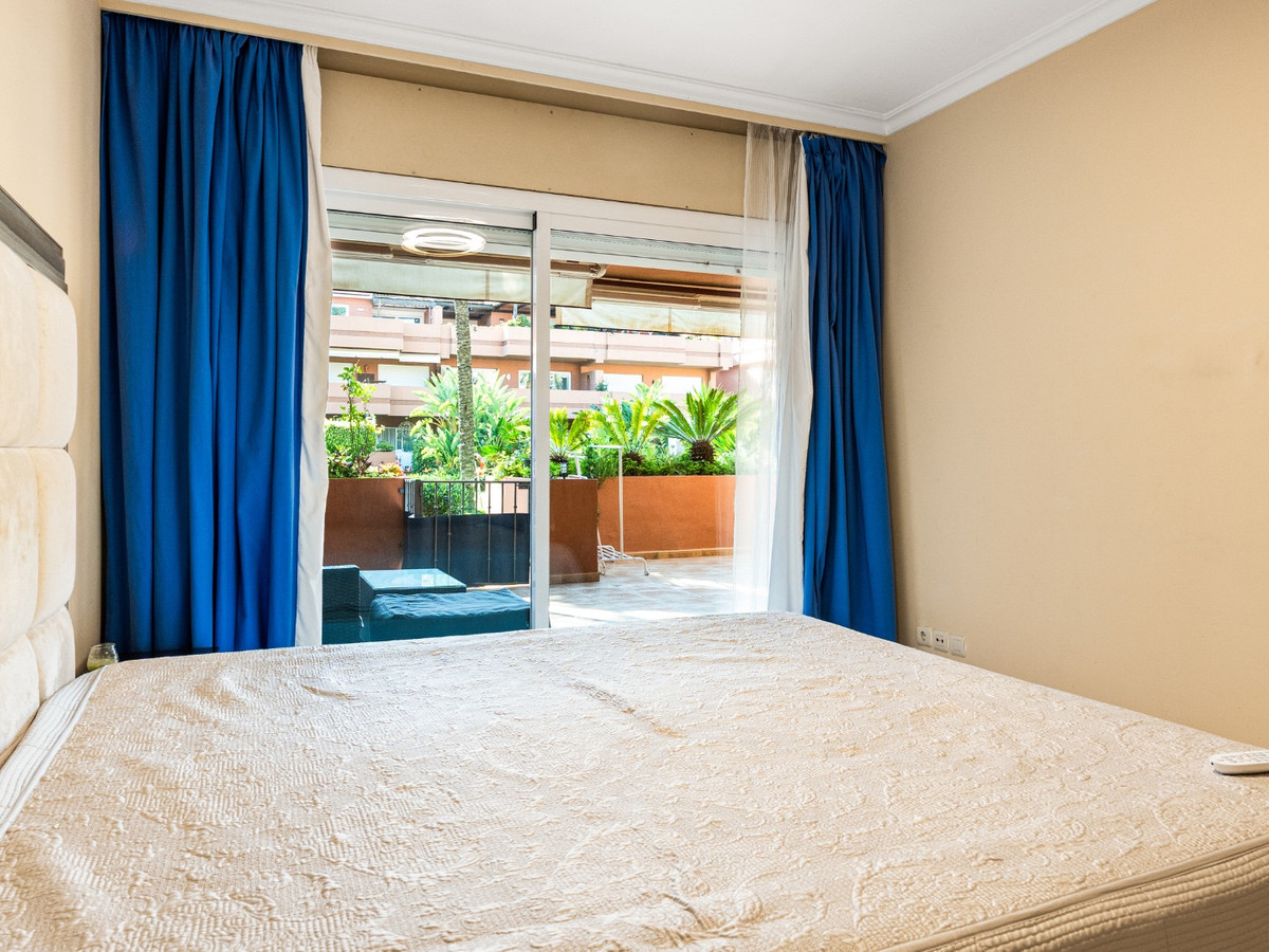 Appartement te koop in Puerto Banús | 2 slaapkamers H5354641