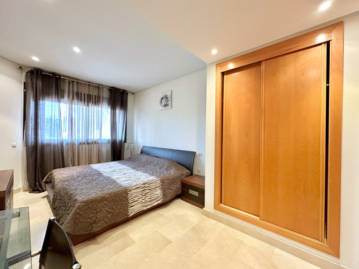 Appartement te koop in Puerto Banús | 2 slaapkamers H5357854