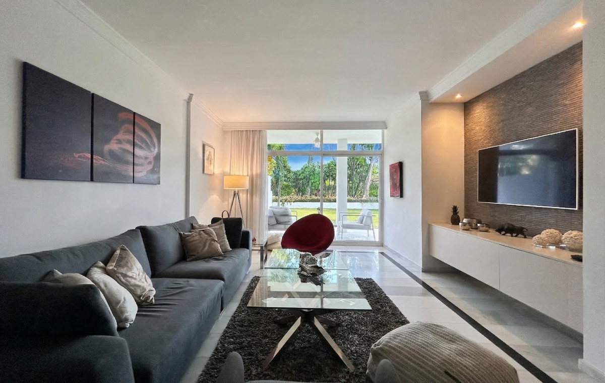 Appartement te koop in Puerto Banús | 2 slaapkamers H5362957