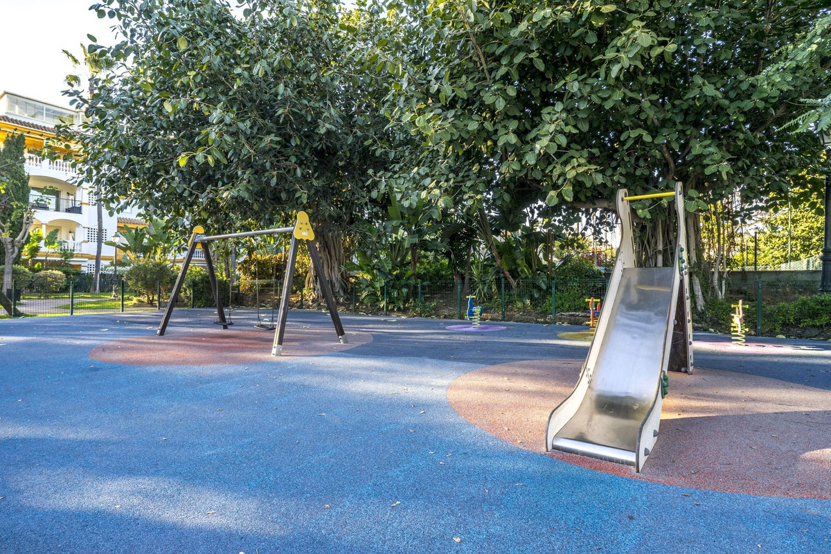 Appartement te koop in Puerto Banús | 2 slaapkamers H5364052