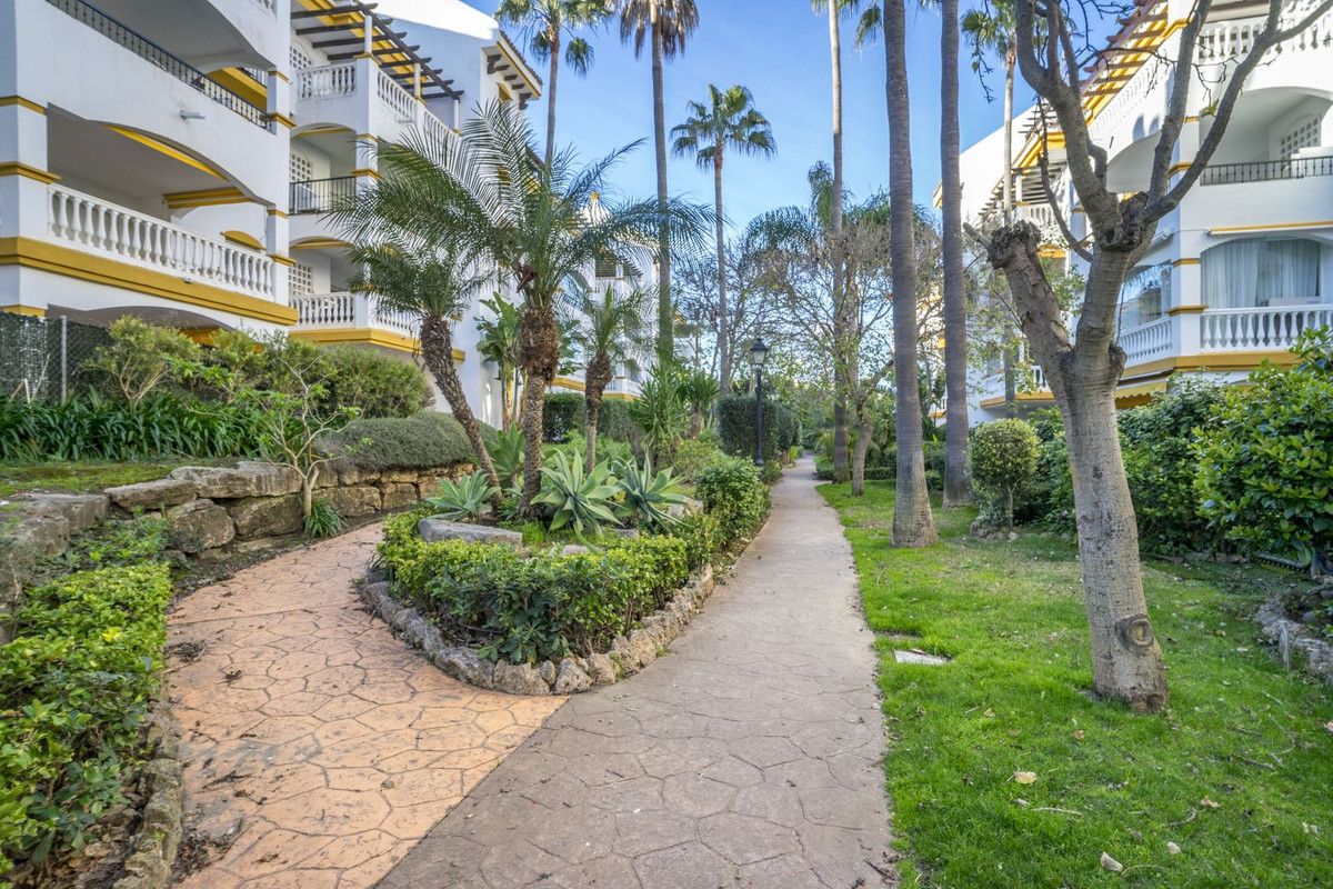 Appartement te koop in Puerto Banús | 2 slaapkamers H5364052