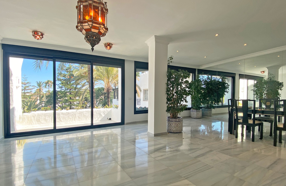 Appartement te koop in Puerto Banús | 3 slaapkamers H5364232