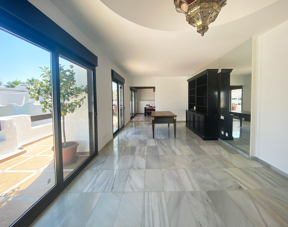 Appartement te koop in Puerto Banús | 3 slaapkamers H5364232