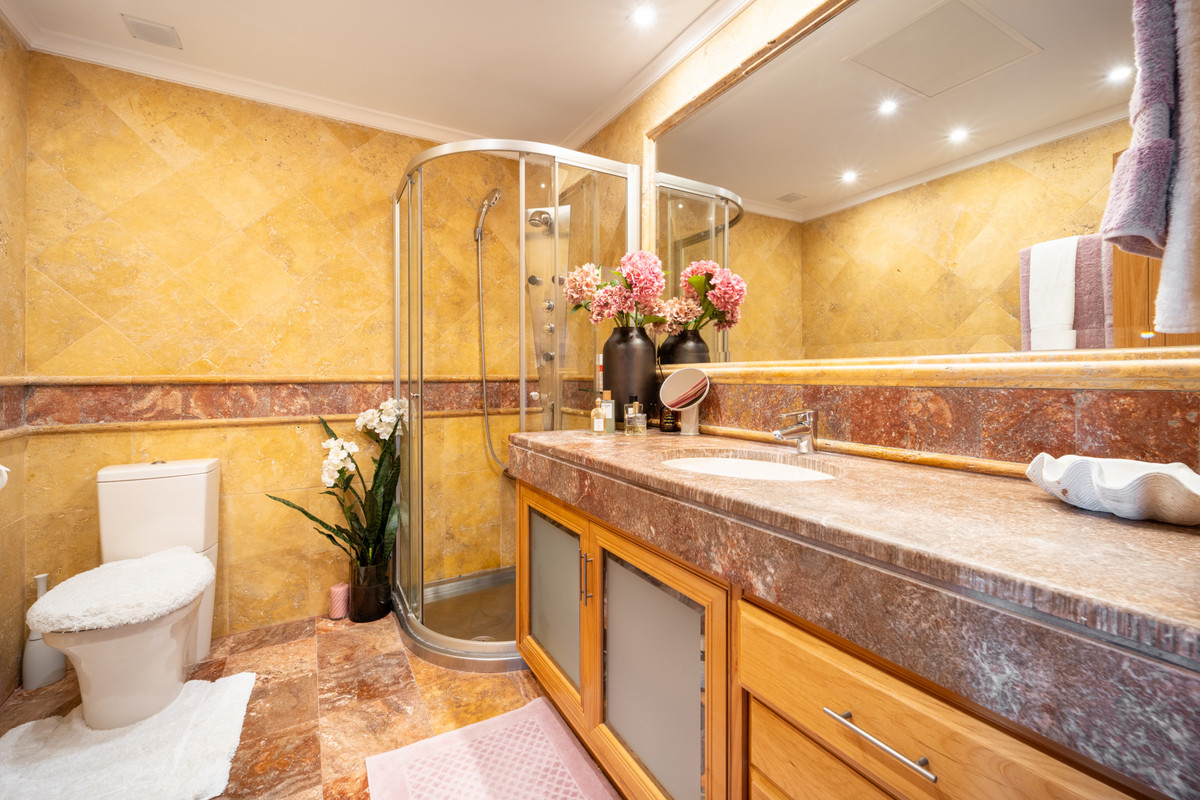 Appartement te koop in Puerto Banús | 3 slaapkamers H5364316