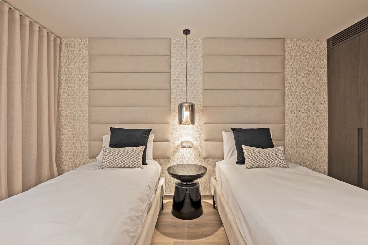 Property main view 33