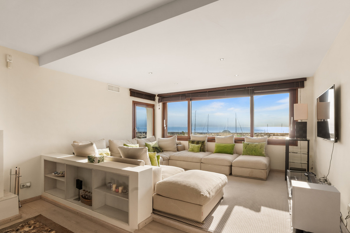 Appartement te koop in Puerto Banús | 2 slaapkamers H5368987