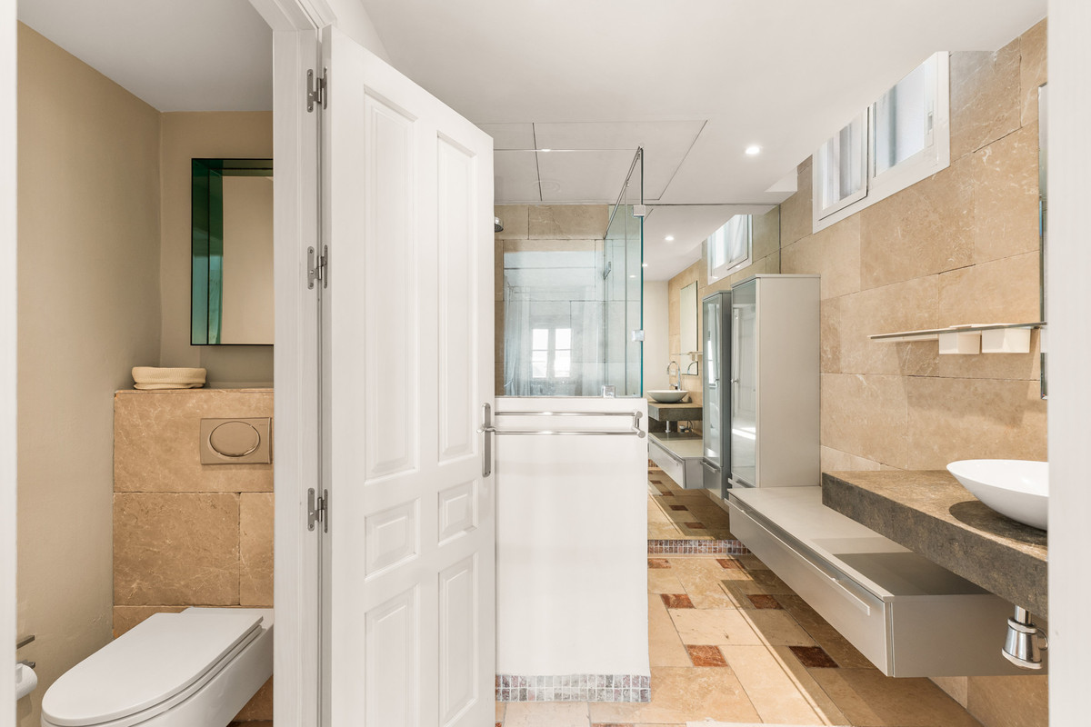 Appartement te koop in Puerto Banús | 2 slaapkamers H5368987
