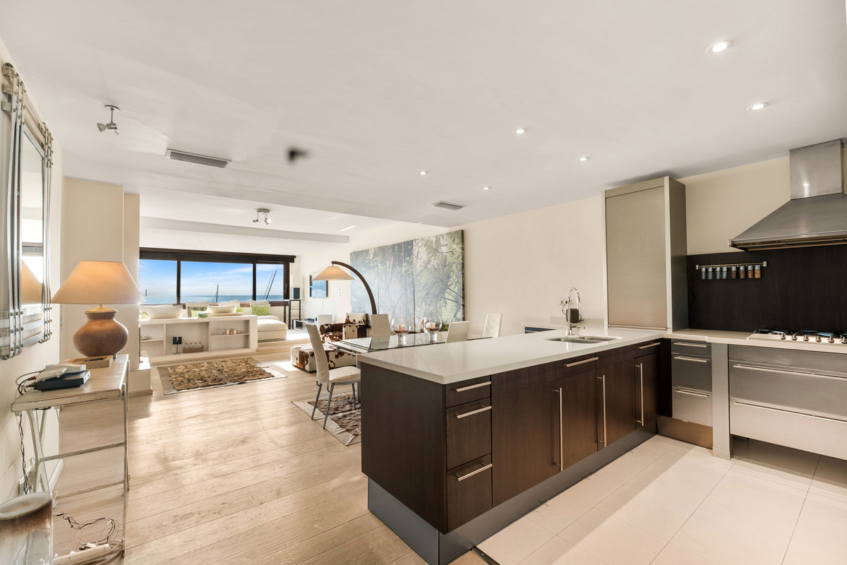 Appartement te koop in Puerto Banús | 2 slaapkamers H5368987