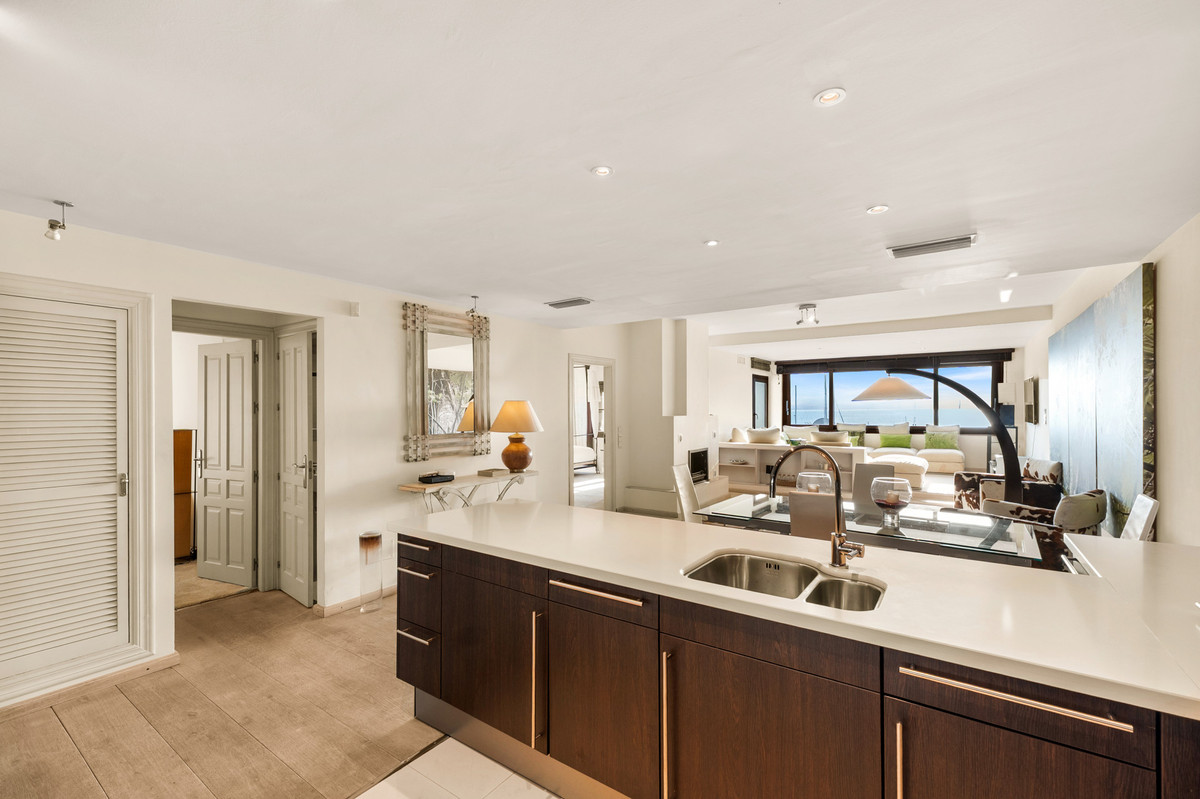 Appartement te koop in Puerto Banús | 2 slaapkamers H5368987