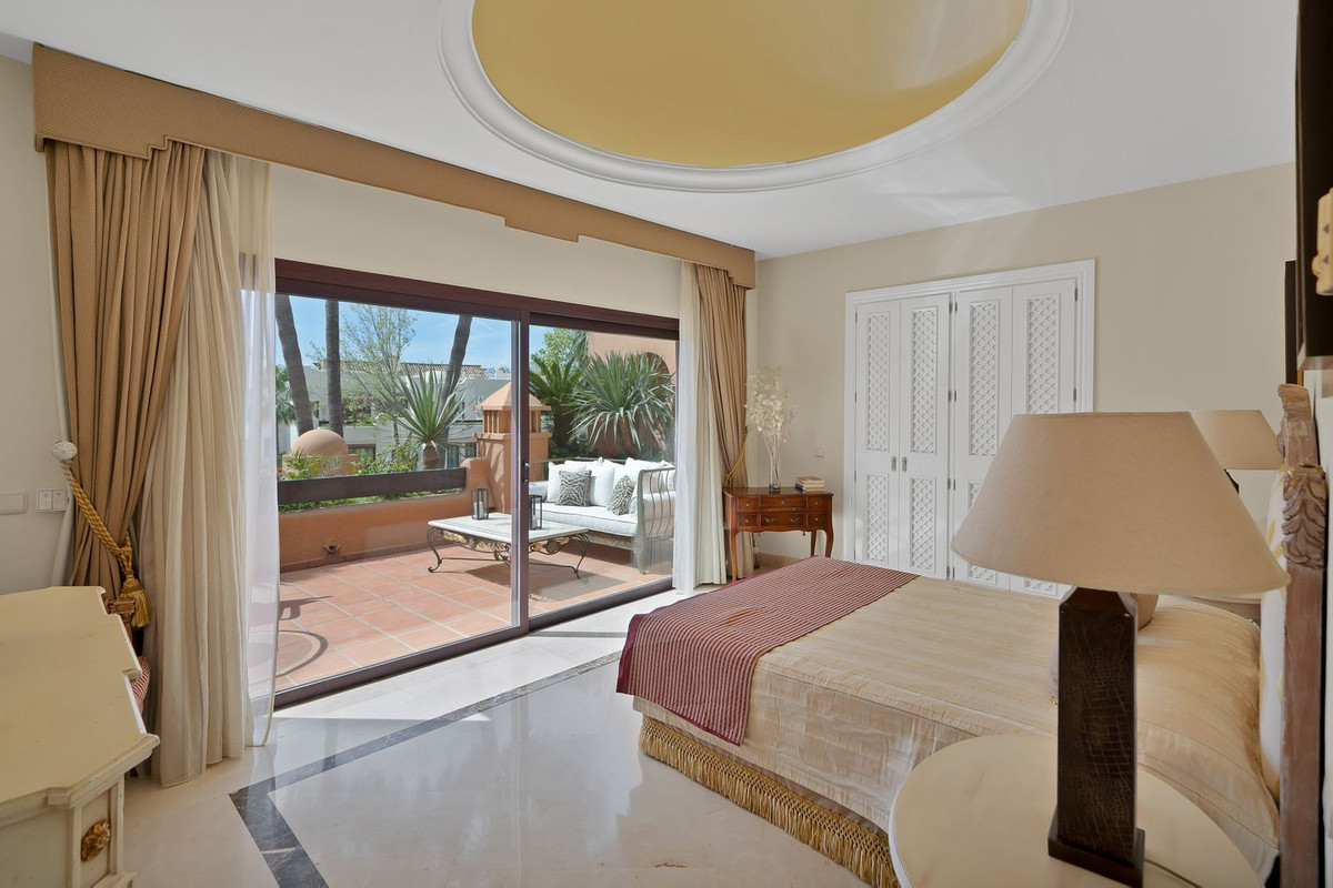 Penthouse te koop in Puerto Banús | 2 slaapkamers H5369065