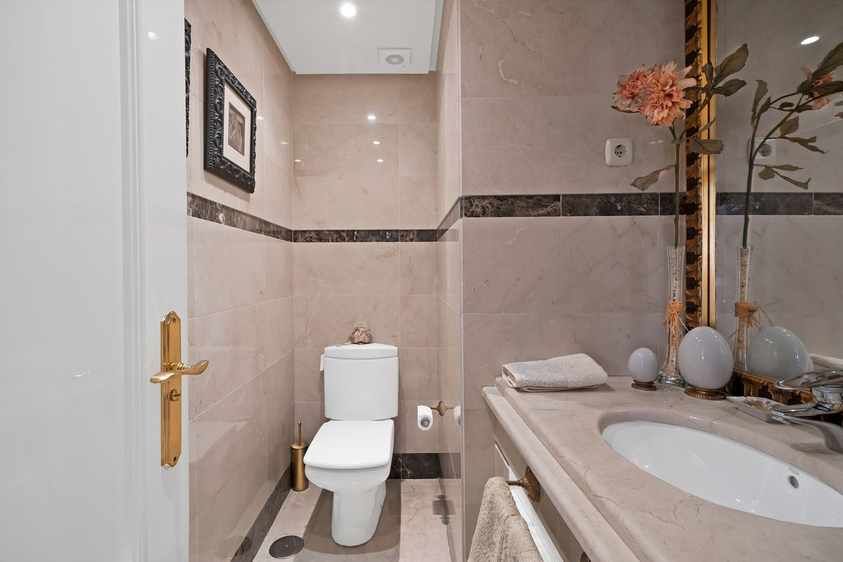 Penthouse te koop in Puerto Banús | 2 slaapkamers H5369065