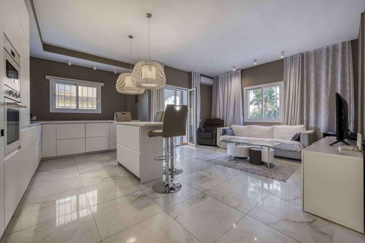 Appartement te koop in Puerto Banús | 3 slaapkamers H5370103