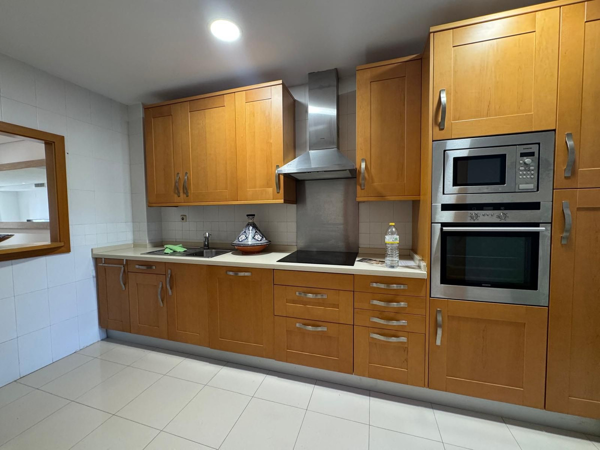 Appartement te koop in Puerto Banús | 2 slaapkamers H5376028