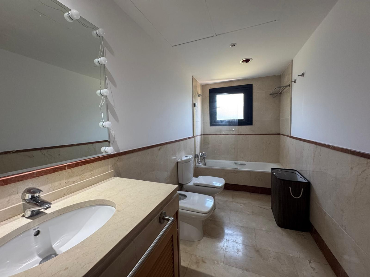 Appartement te koop in Puerto Banús | 2 slaapkamers H5376028