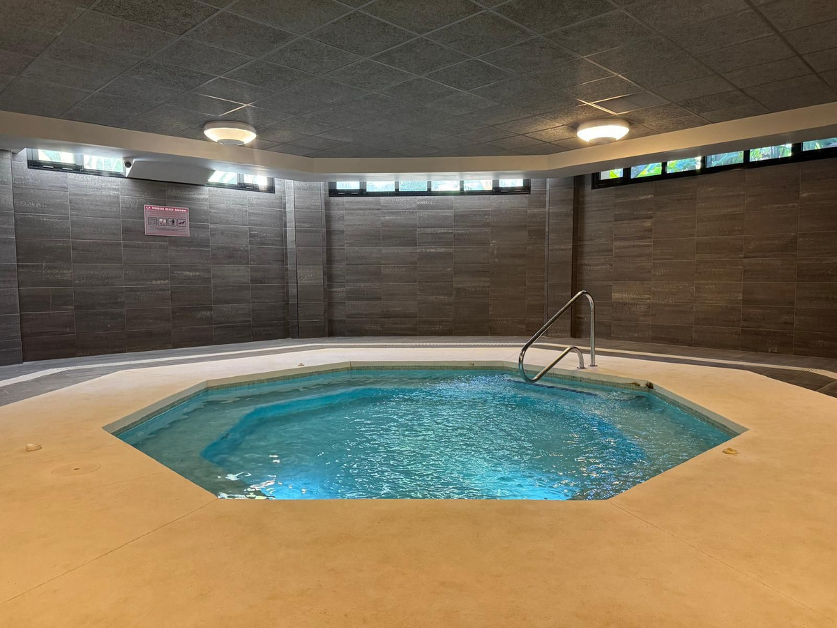 Appartement te koop in Puerto Banús | 2 slaapkamers H5376028