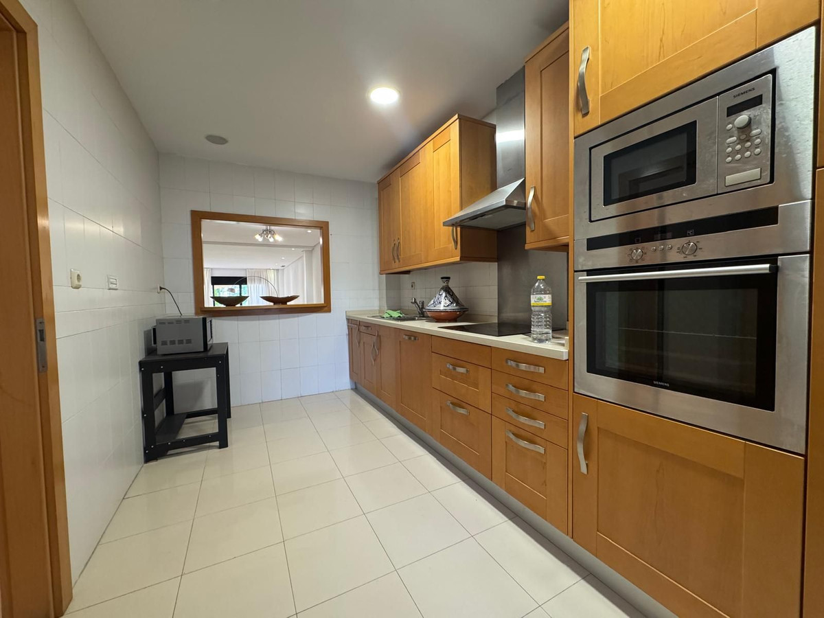 Appartement te koop in Puerto Banús | 2 slaapkamers H5376028